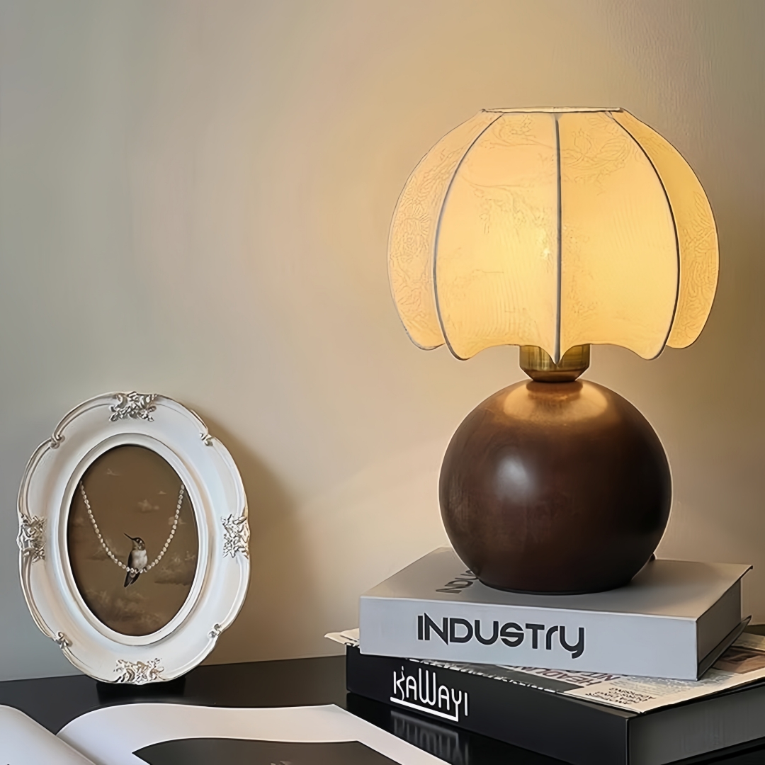 Home Textiles & Furnishings - Vintage floral table lamp, medieval bedside