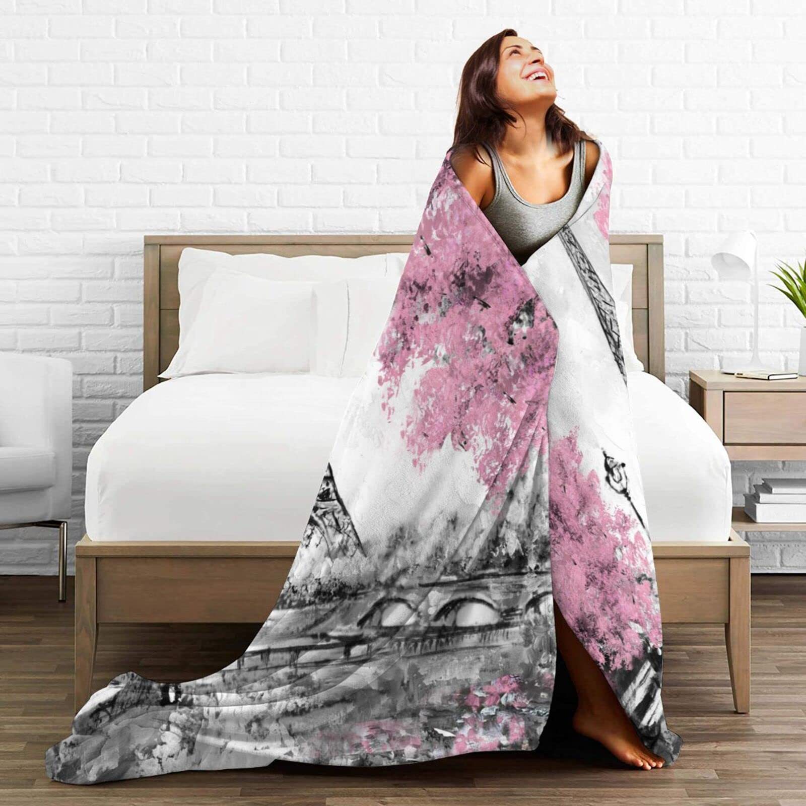 Eiffel Tower in Paris Printed  - огляд і ціна Home Textiles Paris
